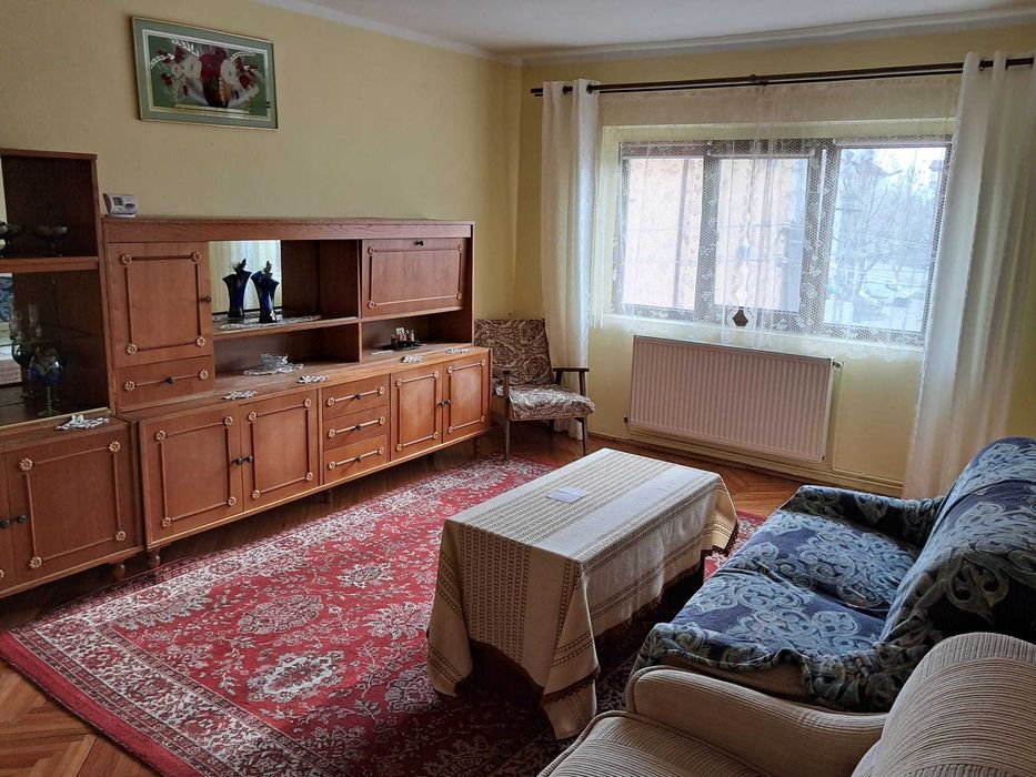 Apartment de inchiriat