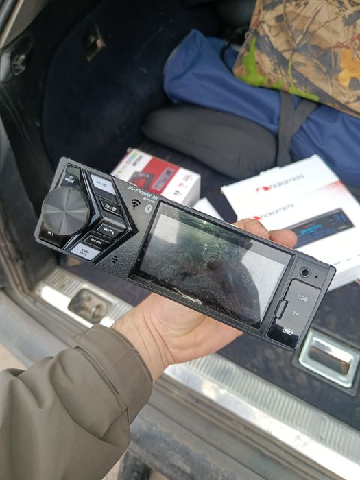 Продам магнитолы