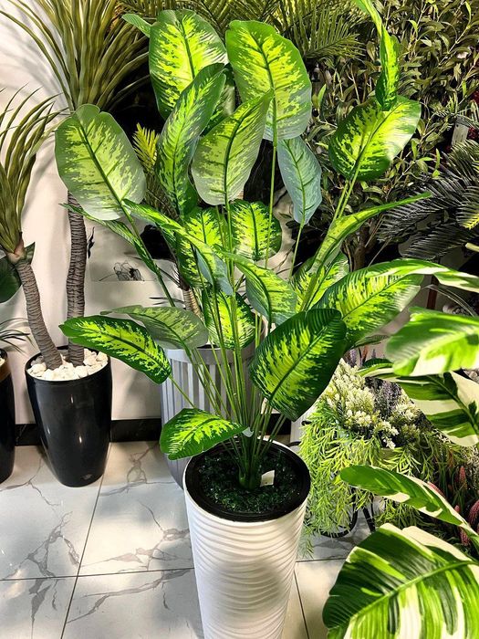 Suniy gullar va darahtlar искусственные цветы и деревья