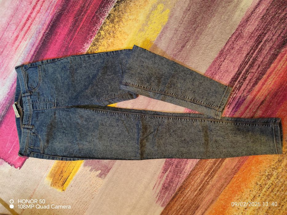 Нови дънки.     .