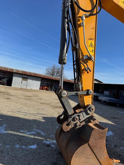 Excavator Liebherr 922