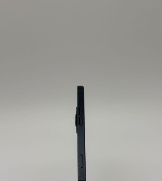 iPhone 13 128 GB Midnight / Перфектен