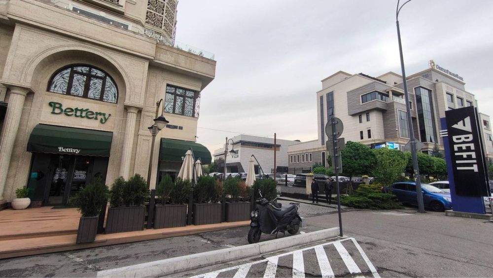 Новомосковская/ул.Осиё - Сдается в аренду помещение вдоль дороги 317м2