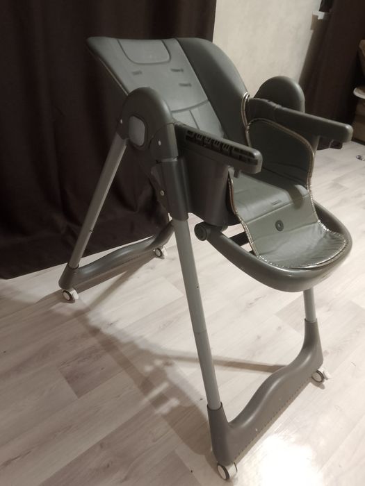 Столик для кормления