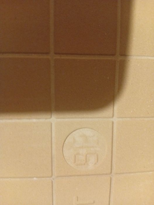 Италиански Фаянсови плочки 33/25см - 4.80 квм