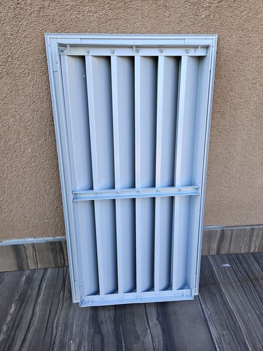 Алуминиева вентилационна решетка