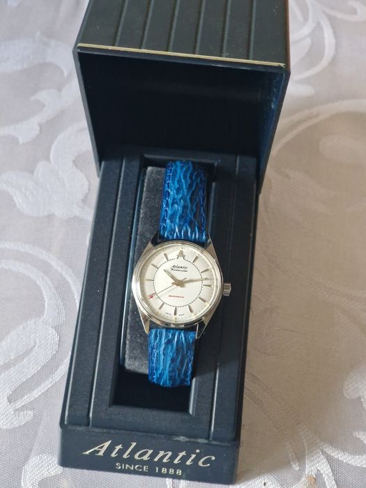 Ceas Atlantic albastru