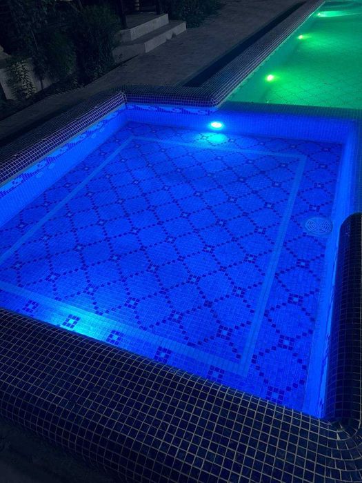 Строительство, реставрация, мойка бассейнов.