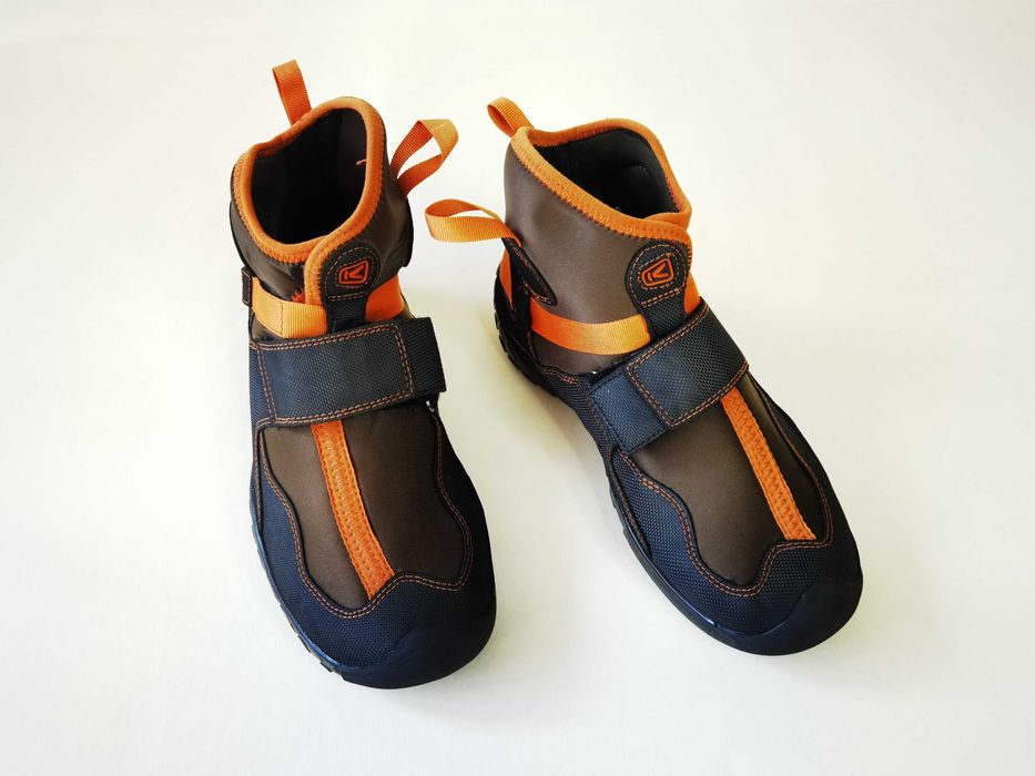 Ghete munte barefoot 41 42  bocanci inpermeabili KEEN  Ca  NOI