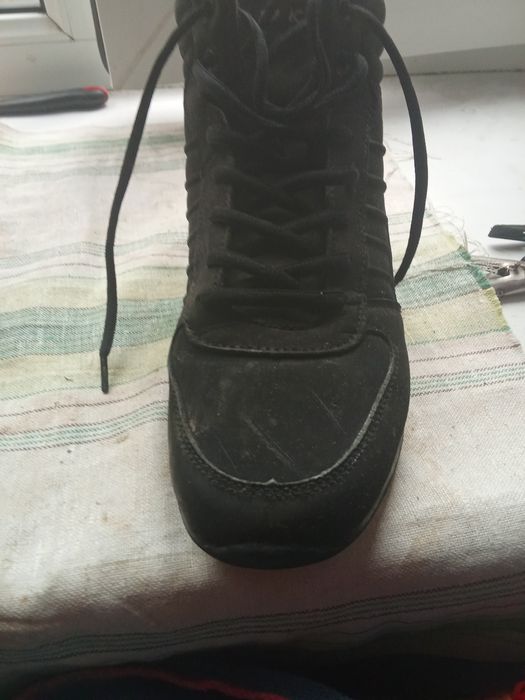 Кроссовки демисезонные