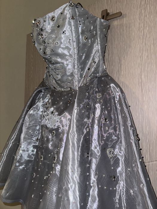 Нова рокля с камъни Amarine