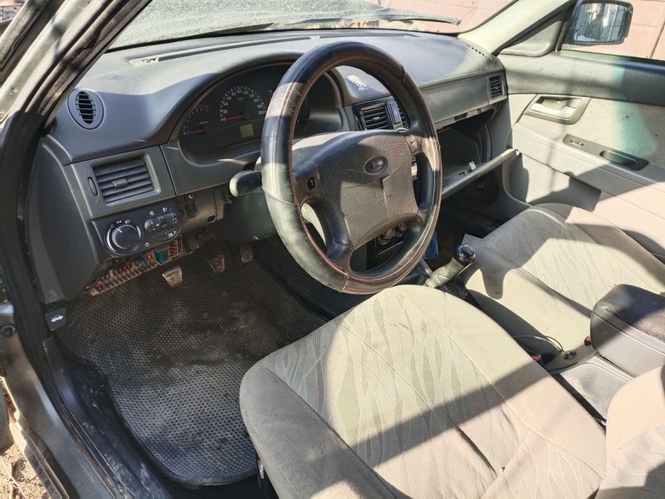 Разбoр Лада приора на запчасти