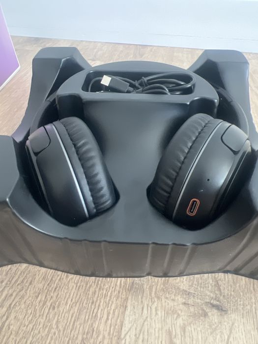 Продам наушники Lenovo EB 320