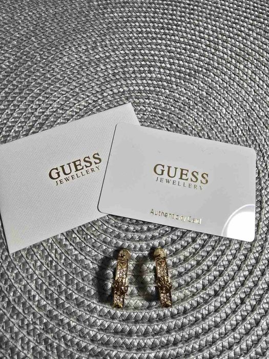 Дамски обеци GUESS