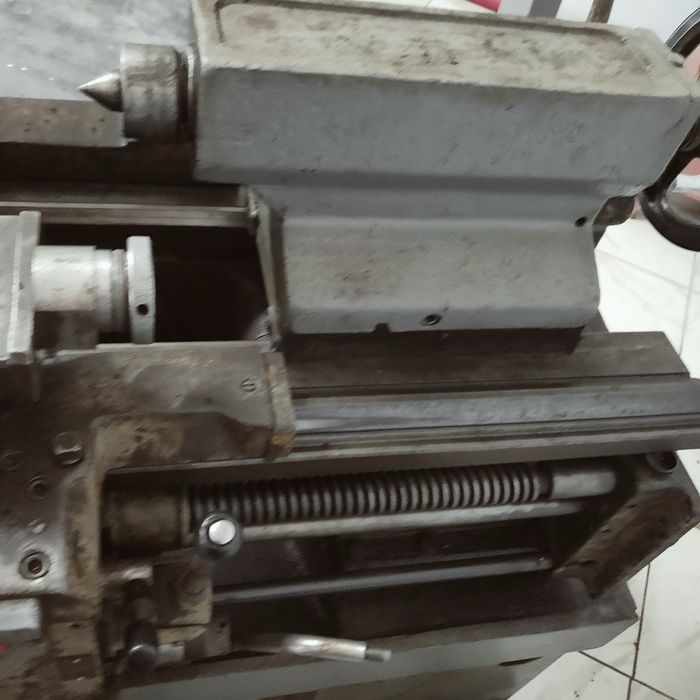 Продается токарные станки.