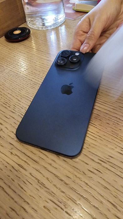 Iphone 15 pro max батарея 92