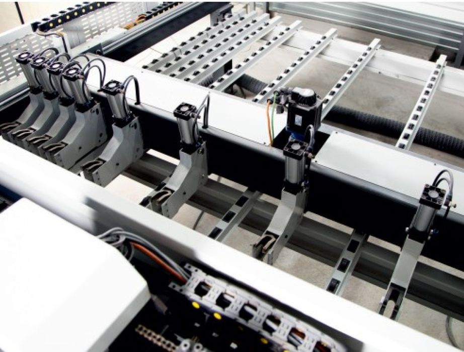 Форматно-раскроечный центр с ЧПУ JIYU KS933P