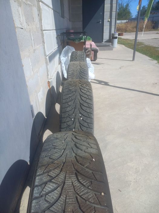 Шины комплект зимние