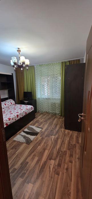 2 Camere Decomandat Rovine Pizza Ibiza Parter