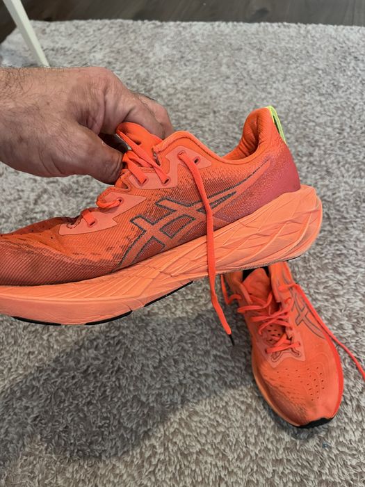 Asics Novablast 4-оригинални маратонки