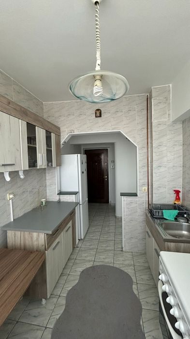 Apartament cu 3  camere 350€