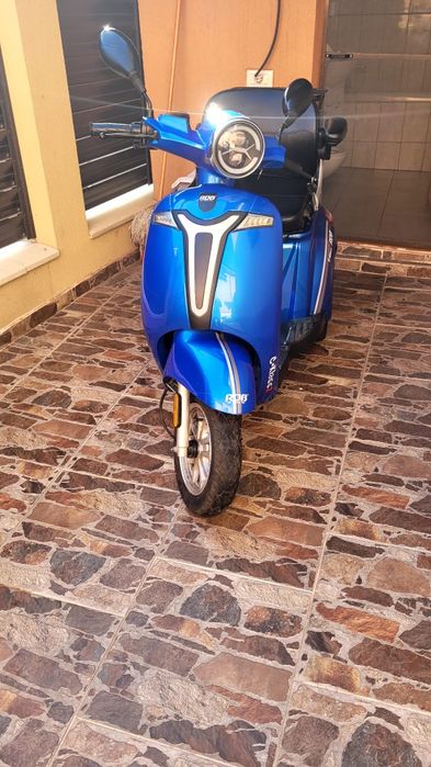 Căruț electric pt persoane cu handicap