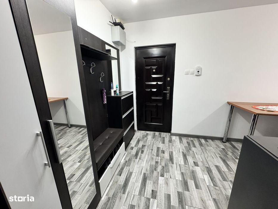 Apartament 4 camere, balcon, 110 mp, etaj 4 — fotografia 3