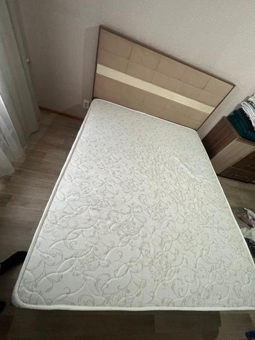 Продам кровать двухспальная