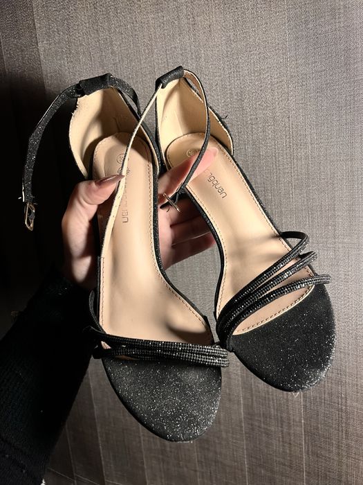 Черни елегантни обувки