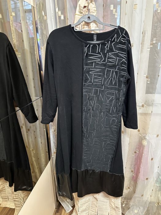 Rochie  cu o parte din catifea