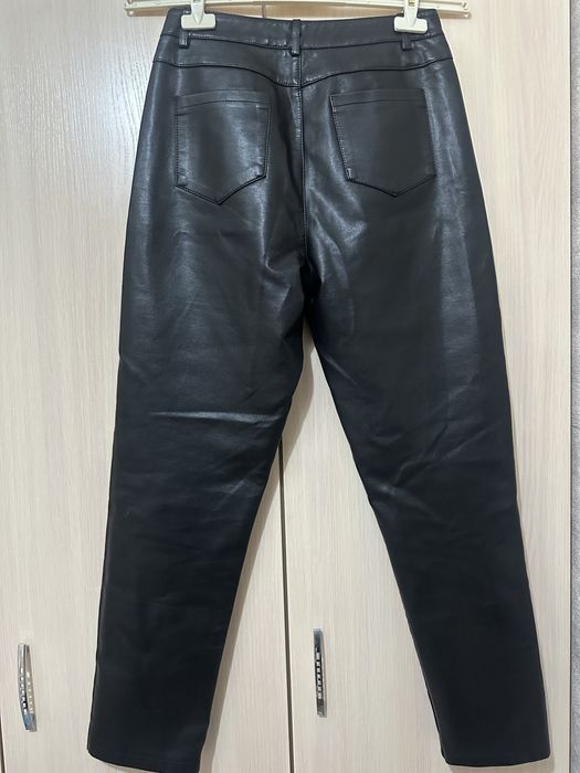 Одежда брюки - кожа, классика, джинсы