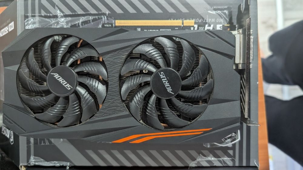 Placa video AMD RX 570 Gigabyte Aorus 4GB VRAM