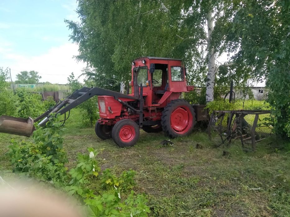 Продам Трактор т25