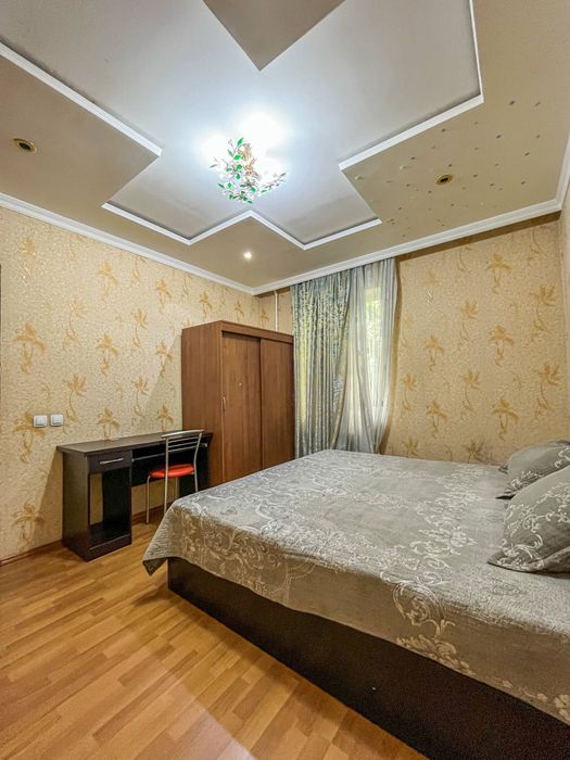 2/2/4 Буз-2,ЭКО Базар,ориентир 49 школа,Тараканчик,77 серия,кирпич