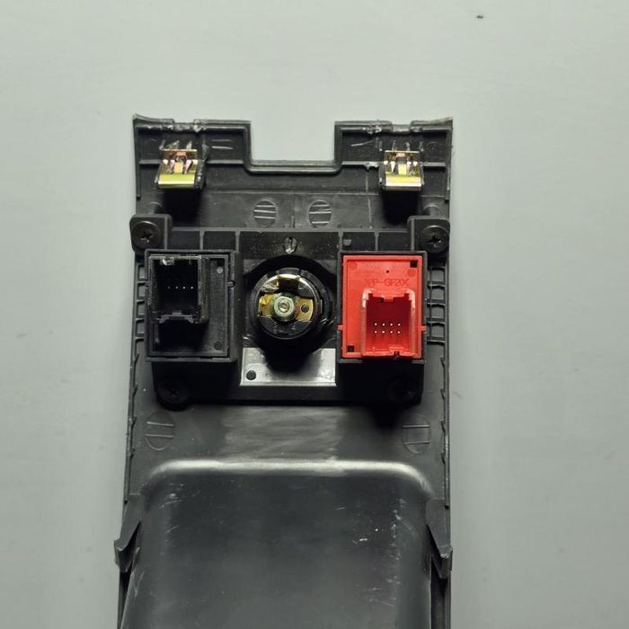 Bricheta consola fata Opel Antara