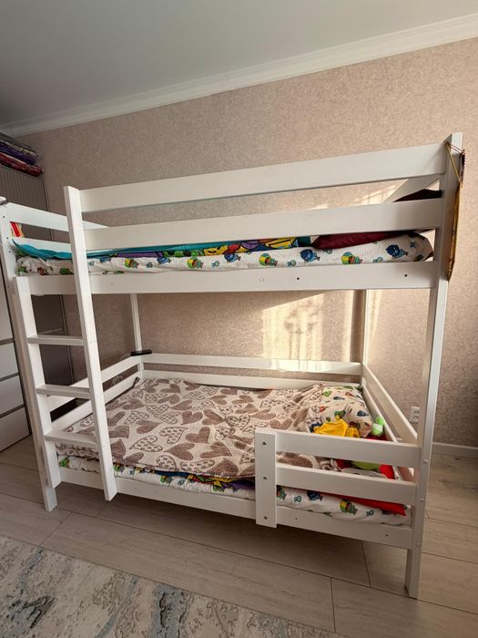 Двухъярусная кровать