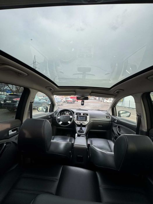 Ford Kuga 2.0 TDCI 163 CP Automata 4x4 2012-întretinută