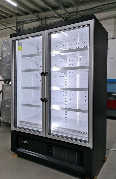 Вертикална минусова хладилна витрина 1200х700х2000мм.