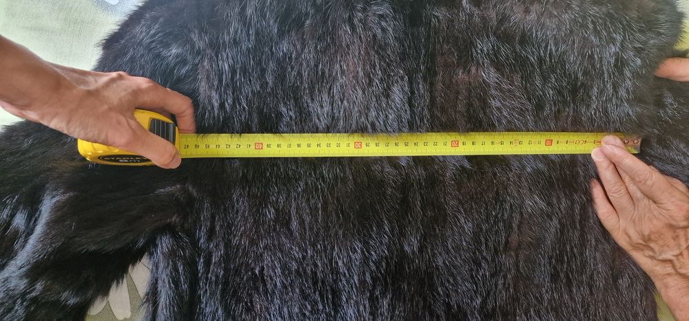 Vand haina blana nurca