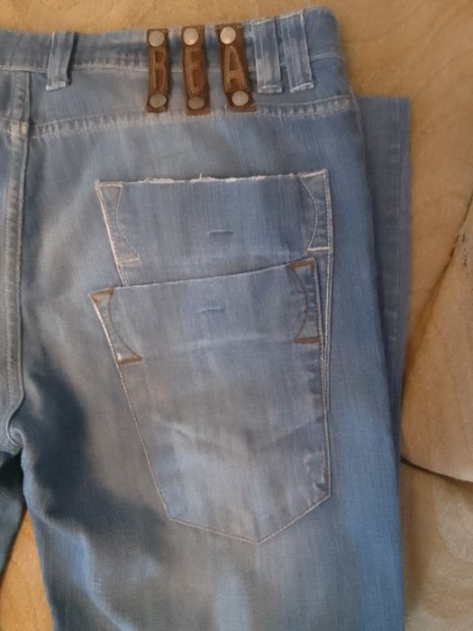 Джинсы женские .
