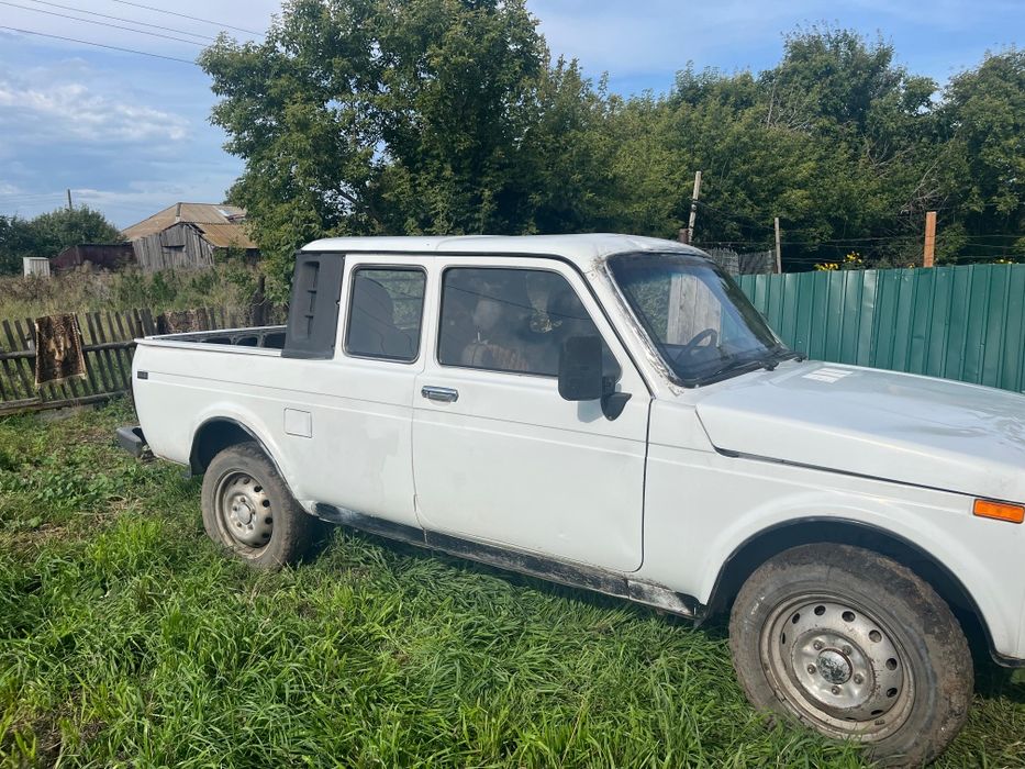 Продам автомобиль Ниву