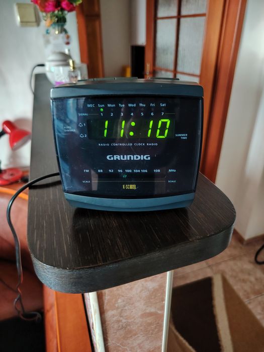 Vind radio selena grunding cu ceas