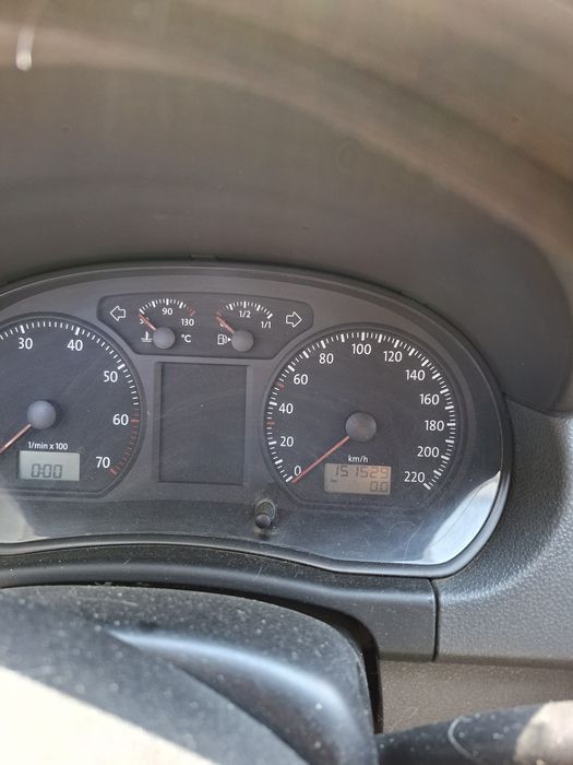 Vand vw polo,1.4,benzină