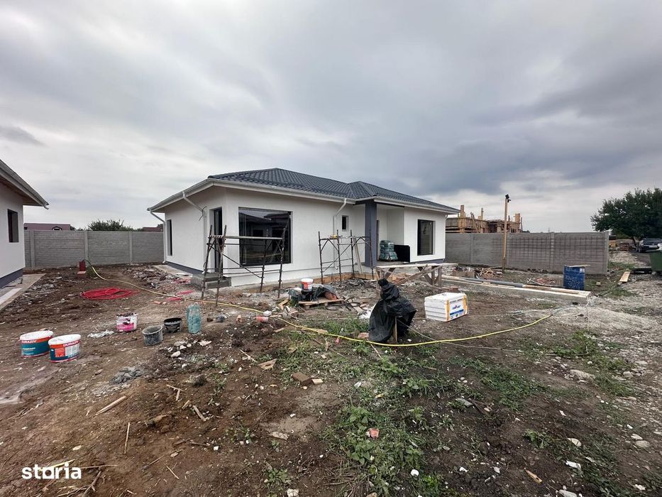 Casa 4 camere: pompa caldura / panouri fotovoltaice / tripan - Teghes