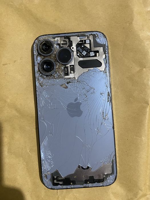 Iphone 13 pro ! Cititi descrierea