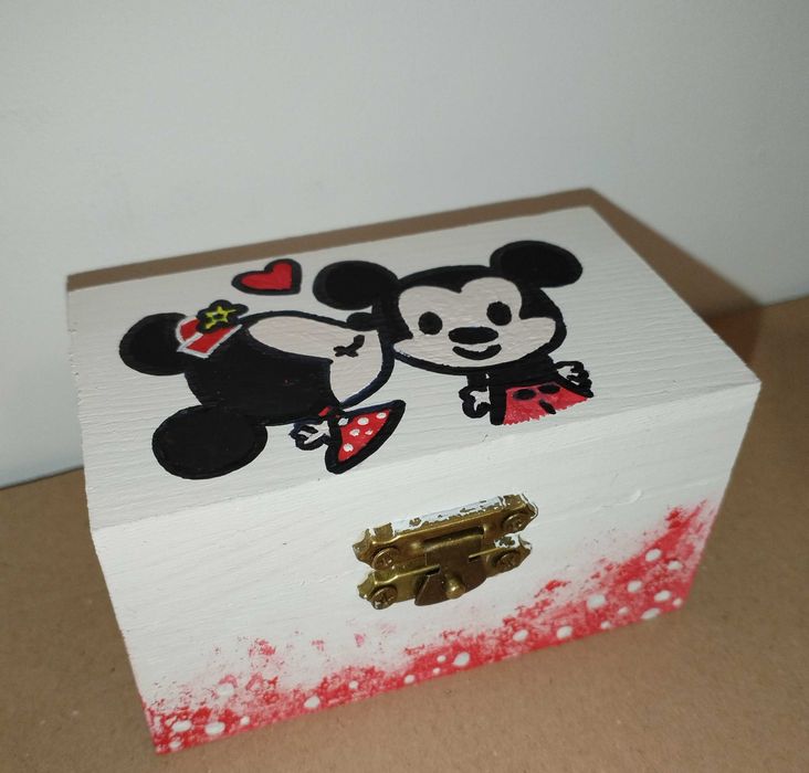Cutiuta cu surprize / cutiuta personalizata /cadoul perfect