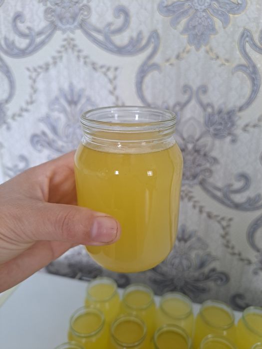 Қаздың майы сатылады.