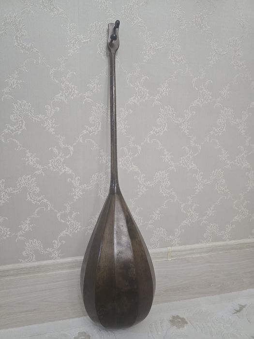 Продам домбыру, в идеальном состоянии