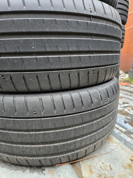 4бр. 245 45 18 Michelin летни.