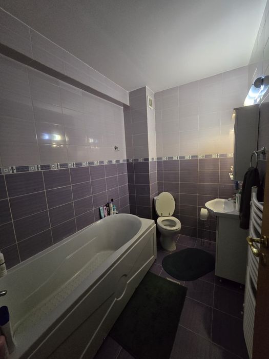 Închiriez apartament 2 CD G Enescu